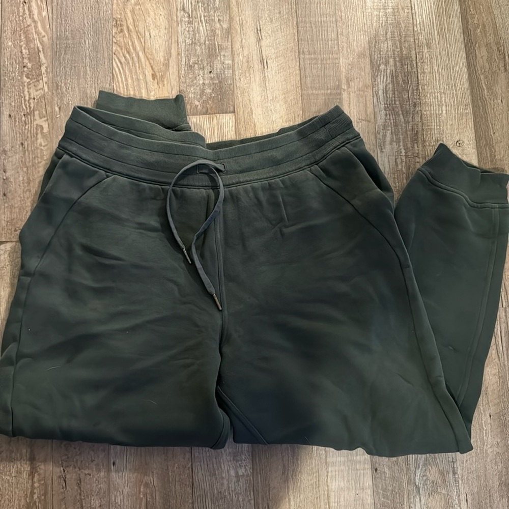 Lululemon joggers